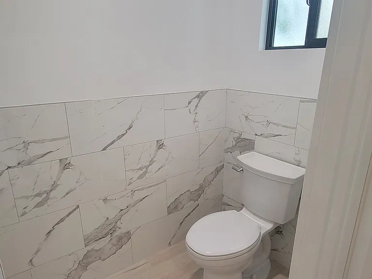 1427 S Shenandoah St #1425 — Photo 6