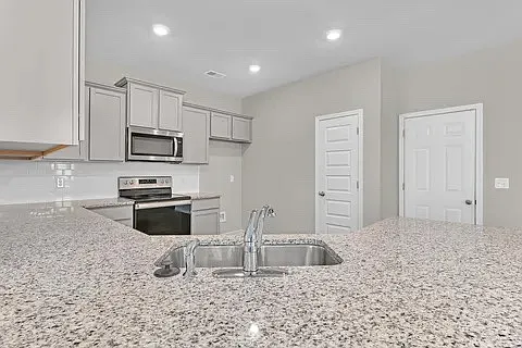507 Post Oak Ln — Photo 4
