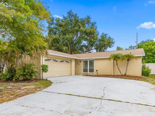 10721 119th St, Seminole, FL 33778