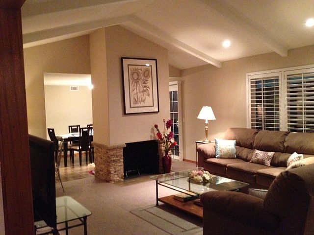 1st image of 1402 E Greenview Dr