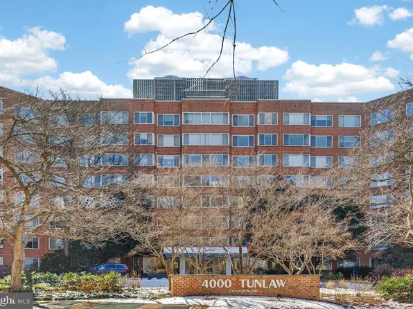 4000 Tunlaw Rd NW APT 415, Washington, DC 20007
