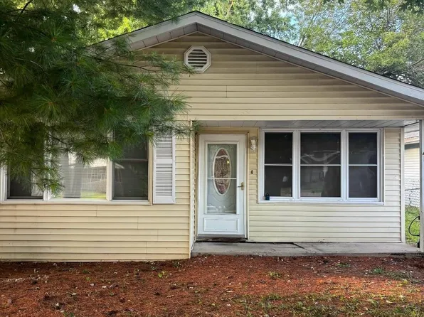 423 E Jefferson St, Riverton, IL 62561