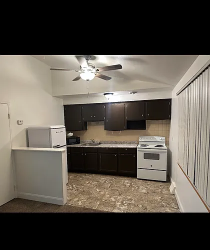 1427 Electric Ave #1427 Photo 1