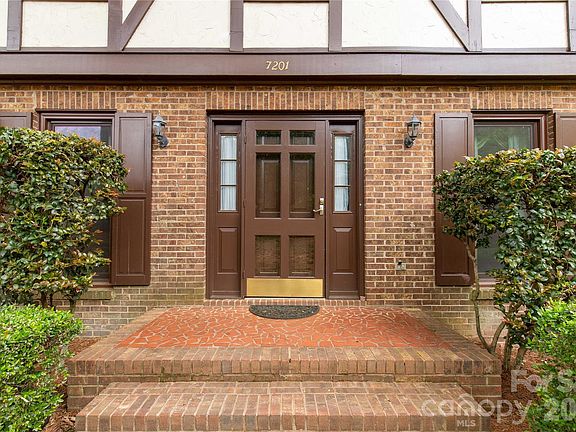 3rd image of 7201 Hopeton Rd