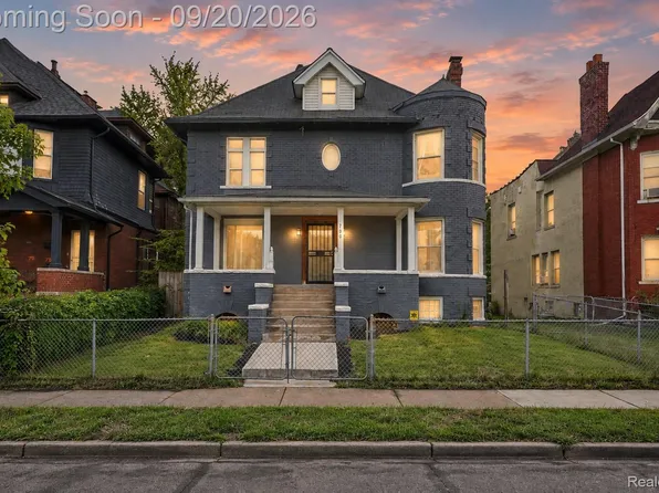 700 W Euclid St, Detroit, MI 48202