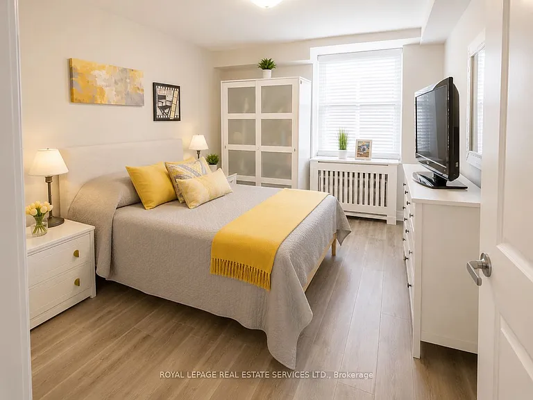 2637 Keele St #1A — Photo 8