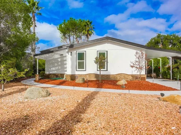 8975 Lawrence Welk Dr Space 376, Escondido, CA 92026