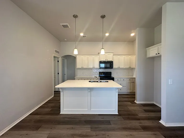15749 Potomac Dr — Photo 18