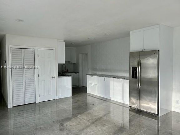 5th image of 1101 NW 15th Ct