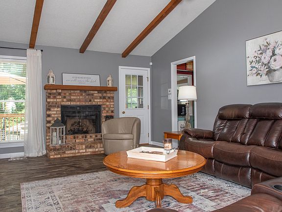 5th image of 1794 Cherbourg Dr