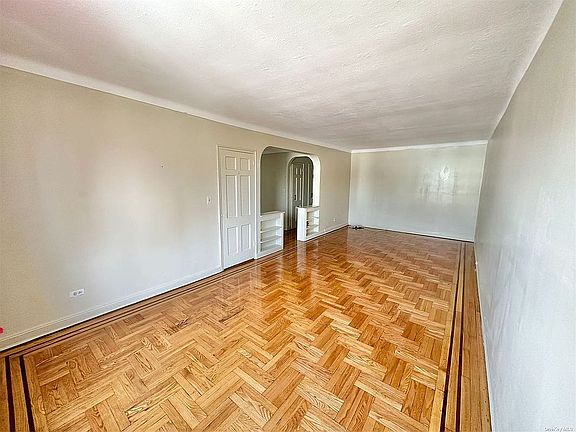 3rd image of 143-07 Sanford Ave #5C