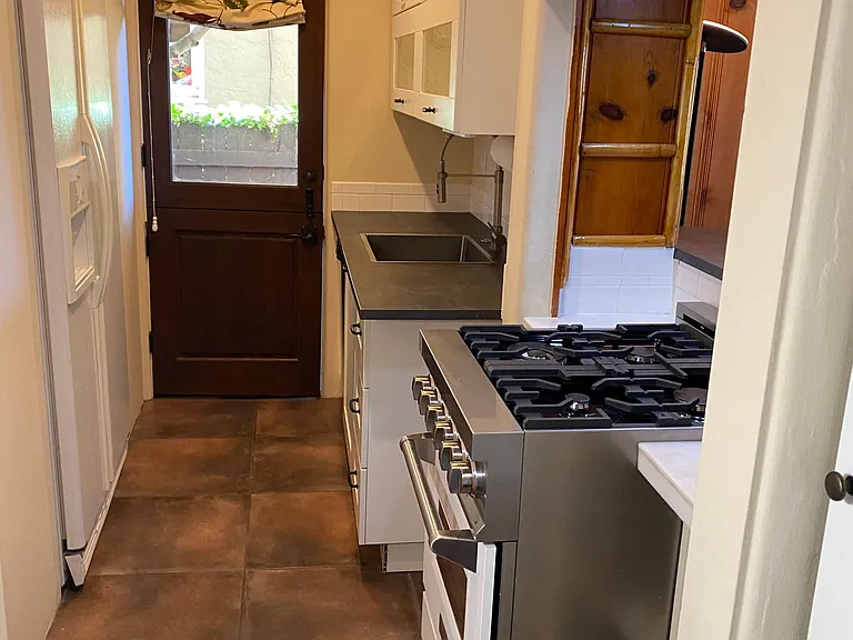 449 Florence Ave — Photo 23