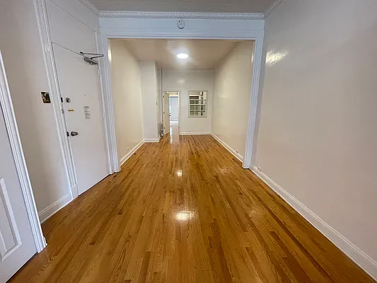 Rented by Compass | media 2