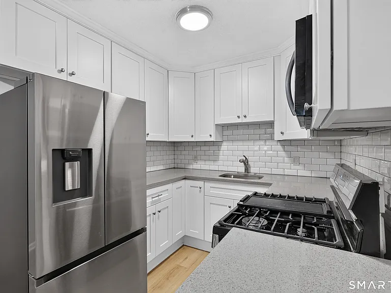 41 Admiral St #1 — Photo 22