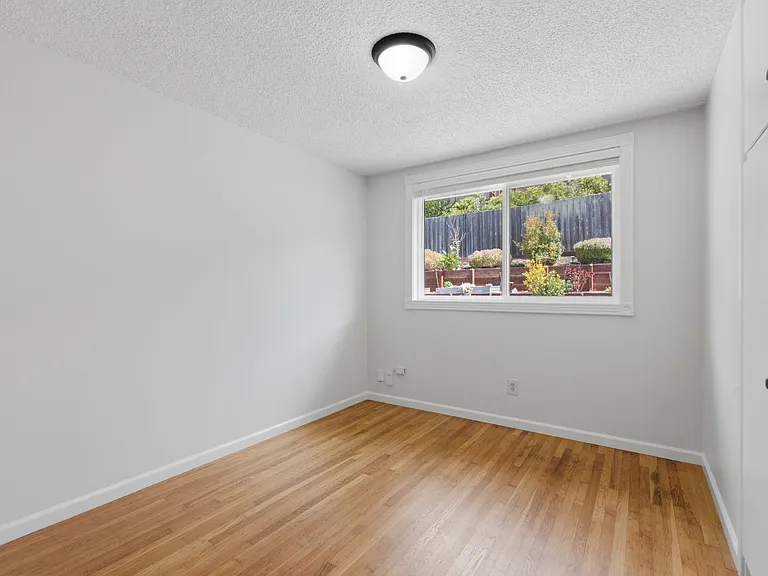 760 Cottonwood Ave — Photo 21
