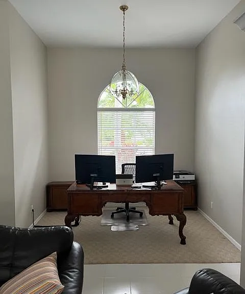 Winthrop Cir — Photo 13