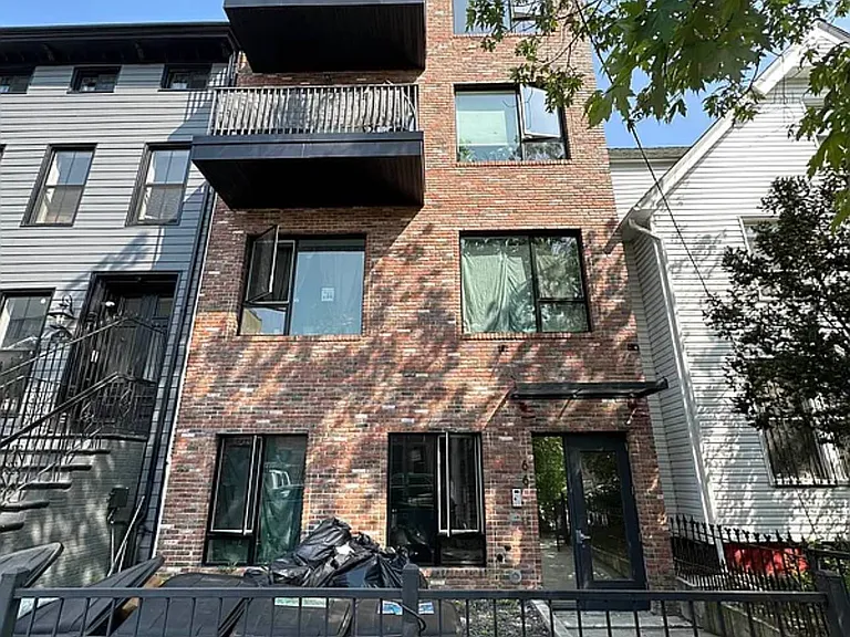 66 Linden St #1A — Photo 7