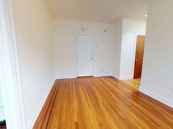 3rd image of 4601-03 Chester Ave #2H