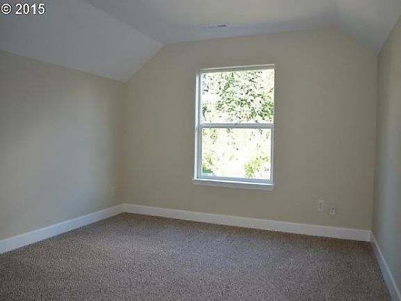 5th image of 2213 NE 110th St