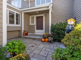 423 Dedham St #C, Newton, MA 02459