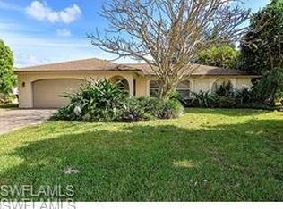 2720 13th St N, Naples, FL 34103