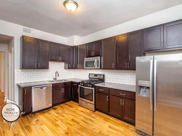 Beautiful spacious apartment in Humboldt Park!, 2747 W Augusta Blvd APT 2R, Chicago, IL 60622