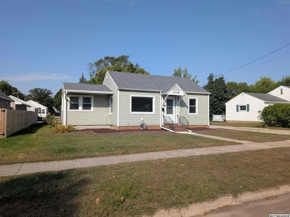 1008 N Hampshire Ave, Mason City, IA 50401