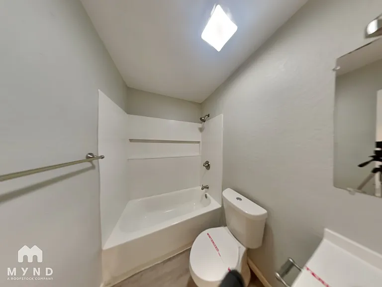 5208 Rowcrop Dr — Photo 17