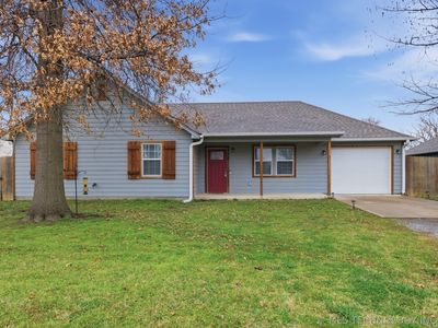 412 E Stacy Ave, Chouteau, OK, 74337