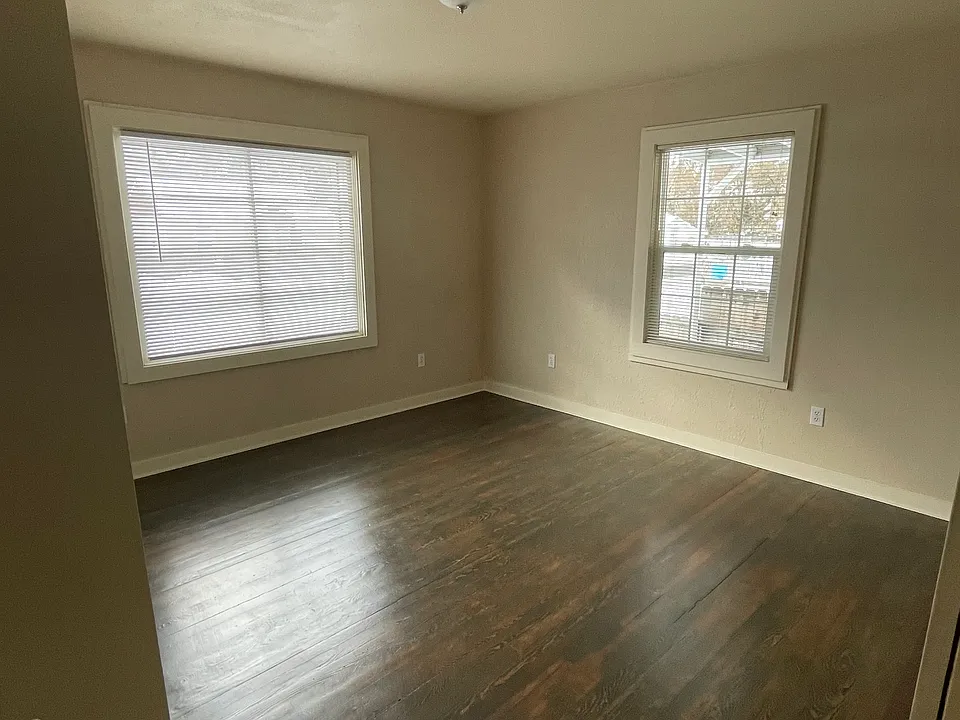 309 NW 3rd Ave