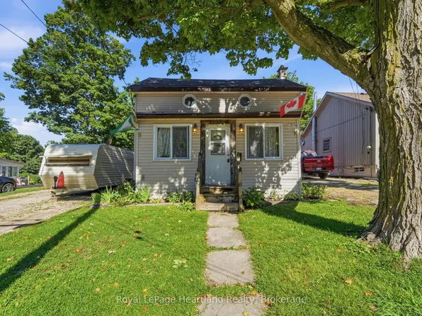 122 Fulton St, Central Huron, ON N0M 1L0