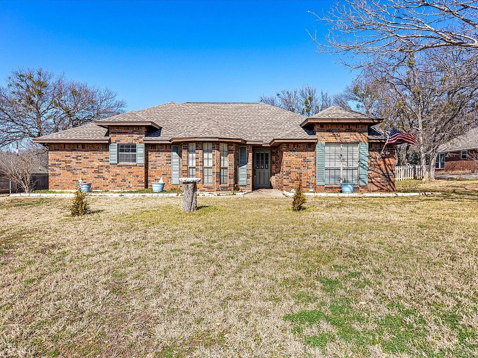 1st image of 304 Bonita Dr