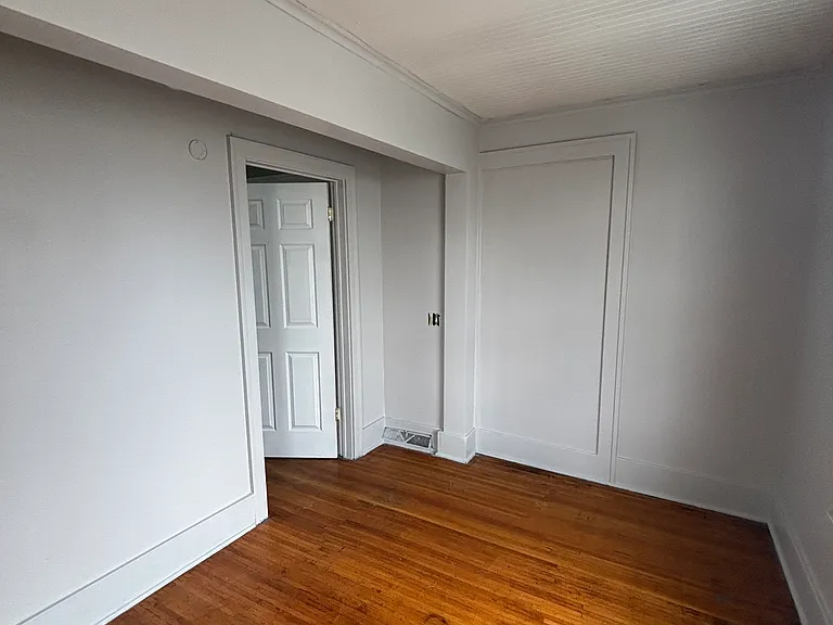 1601-1603 E Main St #4 — Photo 13