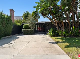 1903 Preuss Rd, Los Angeles, CA 90034