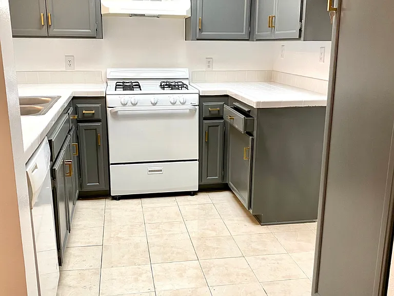 9919 Sepulveda Blvd — Photo 1