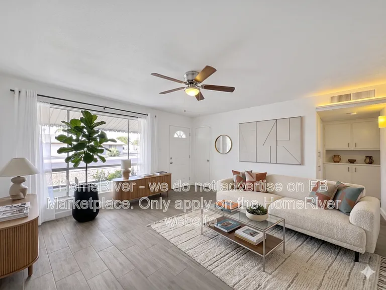 10701 W Cherry Hills Dr W — Photo 2