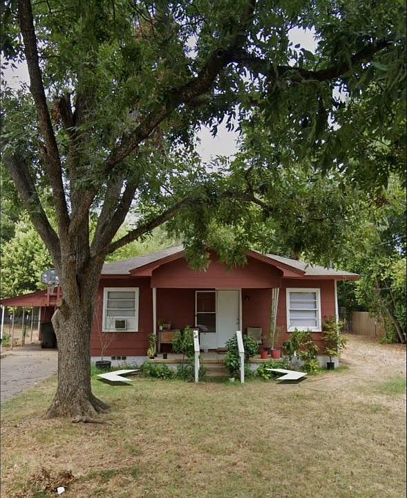 1st image of 301 Blount St
