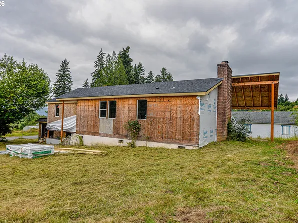 19769 Florence Dr, Clatskanie, OR 97016