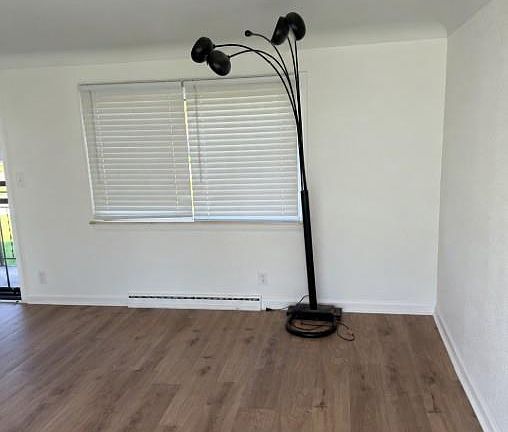 5th image of 4044 Leith St