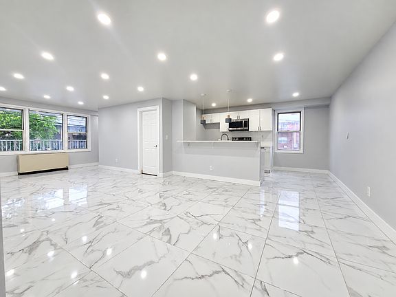 3rd image of 748-772 N Broad St #111