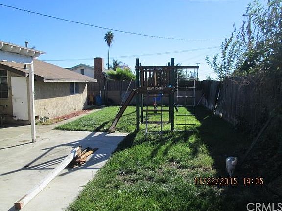 5th image of 2205 Larchmont St