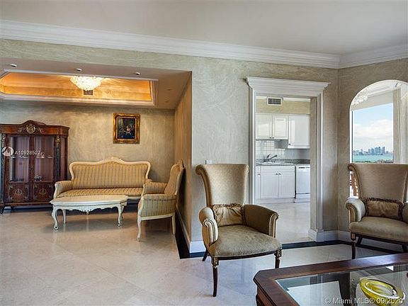 3rd image of 4775 Collins Ave APT 3906