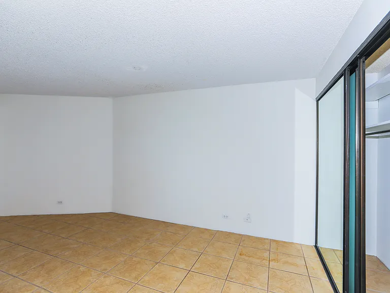 555 Hahaione St #B100 — Photo 21