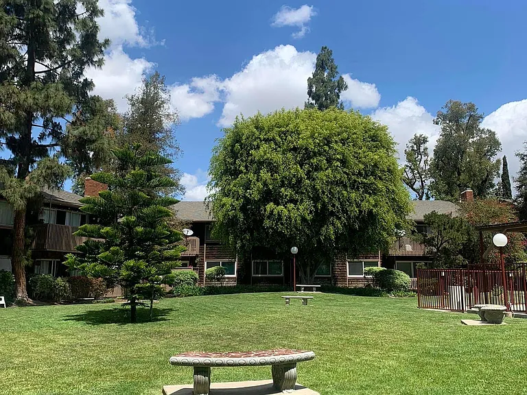 1066 Cabrillo Park Dr #A — Photo 34