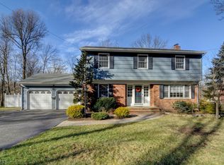 1112 Sylvan Ln, Mountainside, NJ 07092