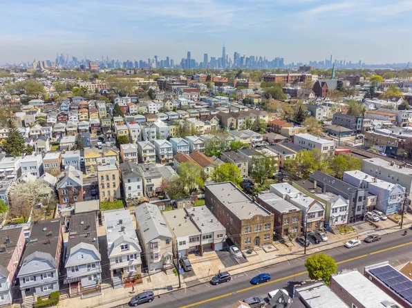 328 Danforth Ave, Jersey City, NJ 07305