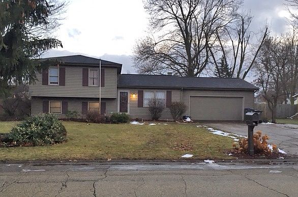 1st image of 23340 Broadwood Dr