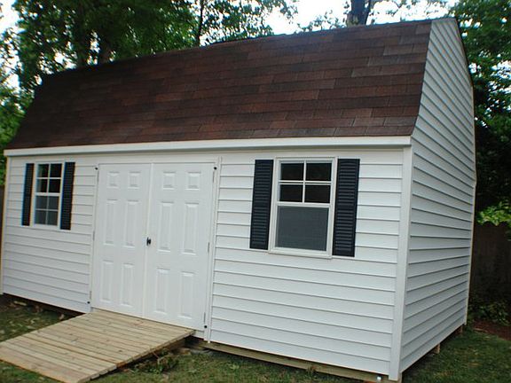 2nd image of 500 Stoney Creek Cir