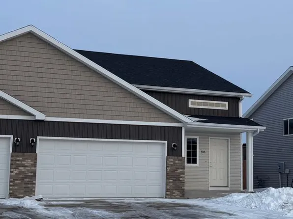 3116 27th St S, Moorhead, MN 56560
