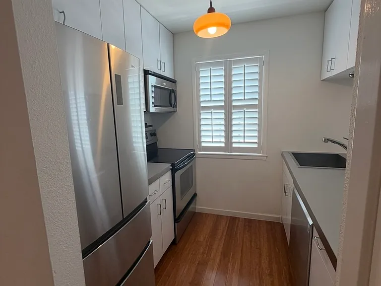 300 Crockett St #127 — Photo 6